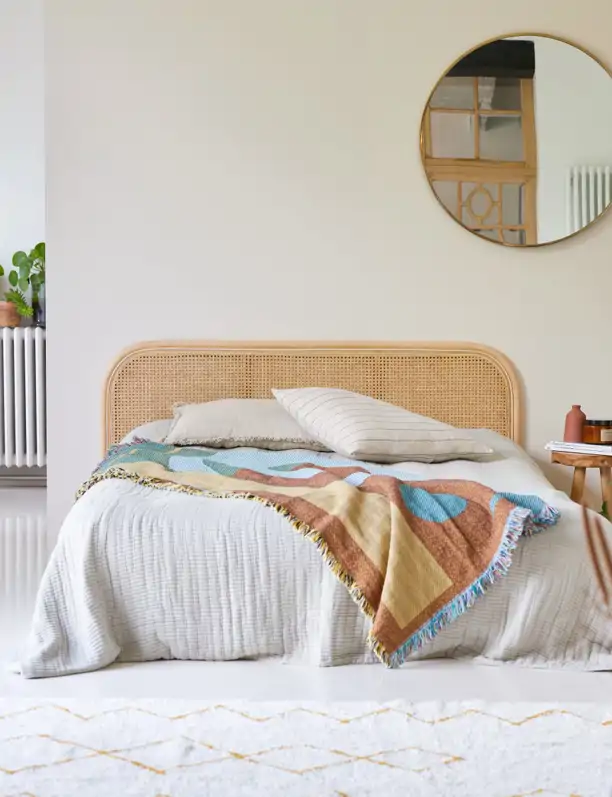 Inspiración para la pared de tu cama: 6 cabeceros ideales para verano que llenarán de calidez y estilo tu dormitorio