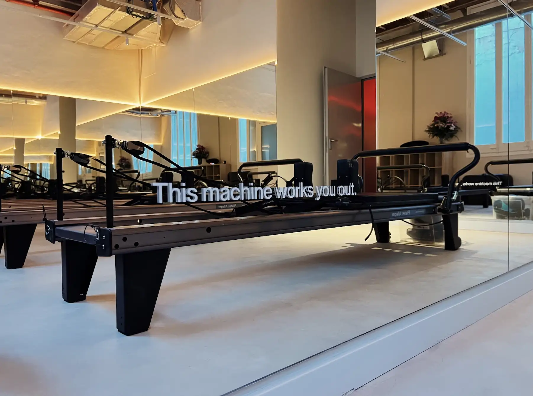 Reformer pilates es una de las nuevas modalidades en el nuevo centro.