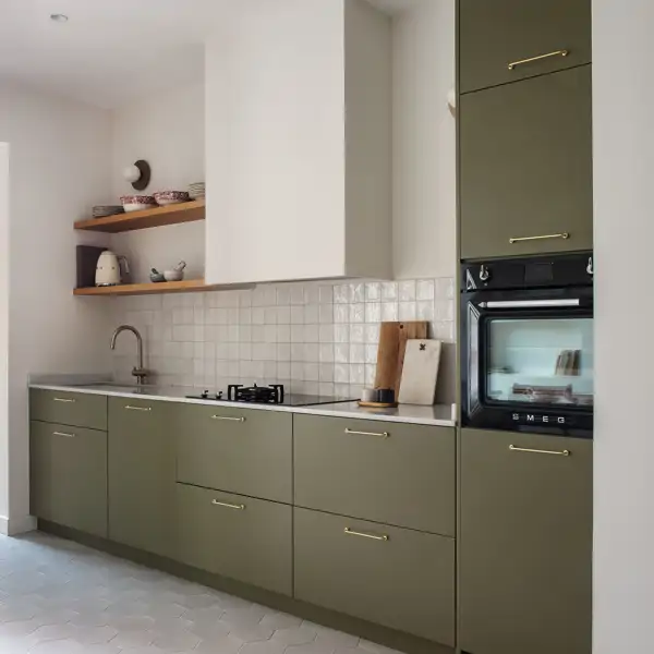 Los diseñadores de Zara Home saben cómo decorar las paredes de cocinas y baños: la idea tendencia en 2025