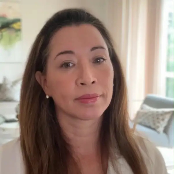 Shirley Palomino, interiorista: "En un comedor pequeño, evita las mesas cuadradas de menos de 230 cm si sois 4 personas"