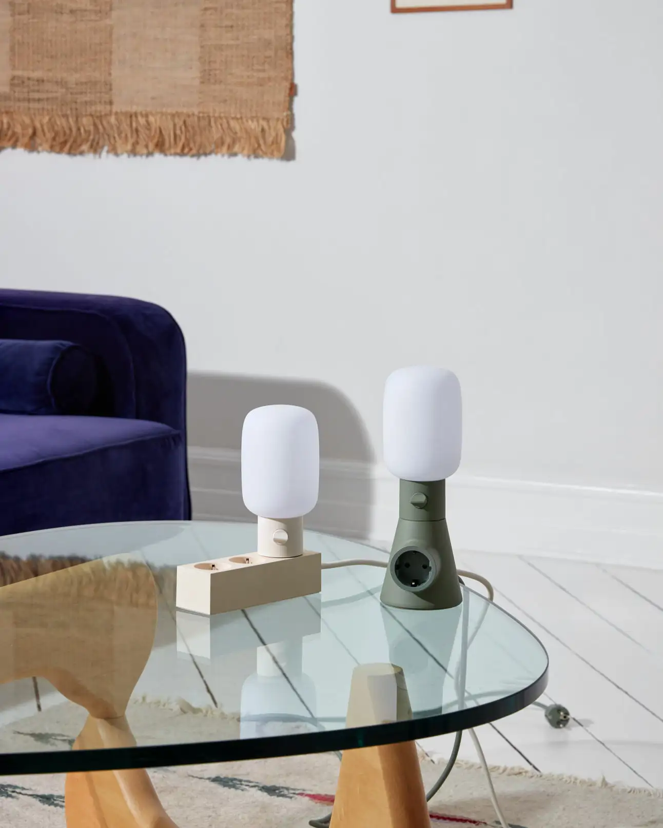 2. Power Bar de Pedestal: elegancia funcional con imán