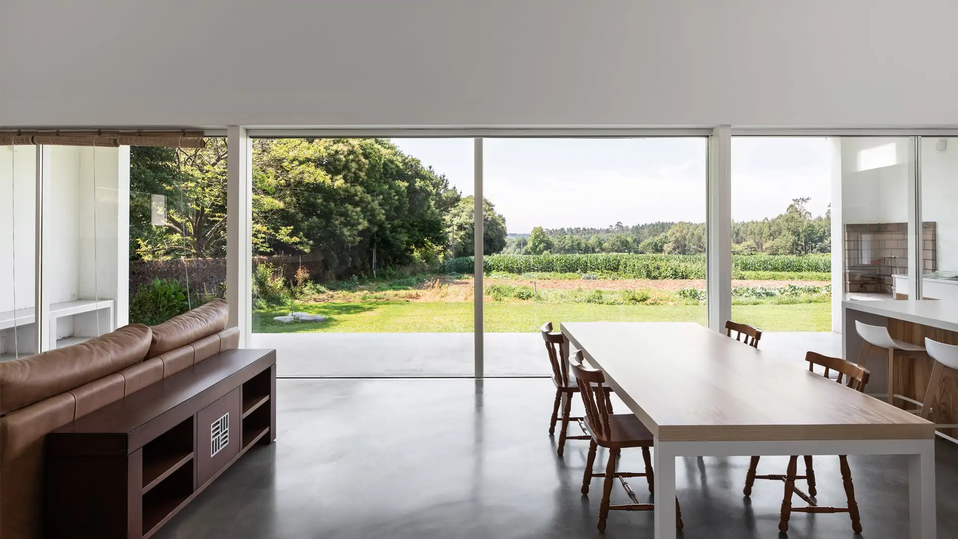 En esta casa en Galicia el paisaje marcó el diseño. Proyecto: DOMOHOMO