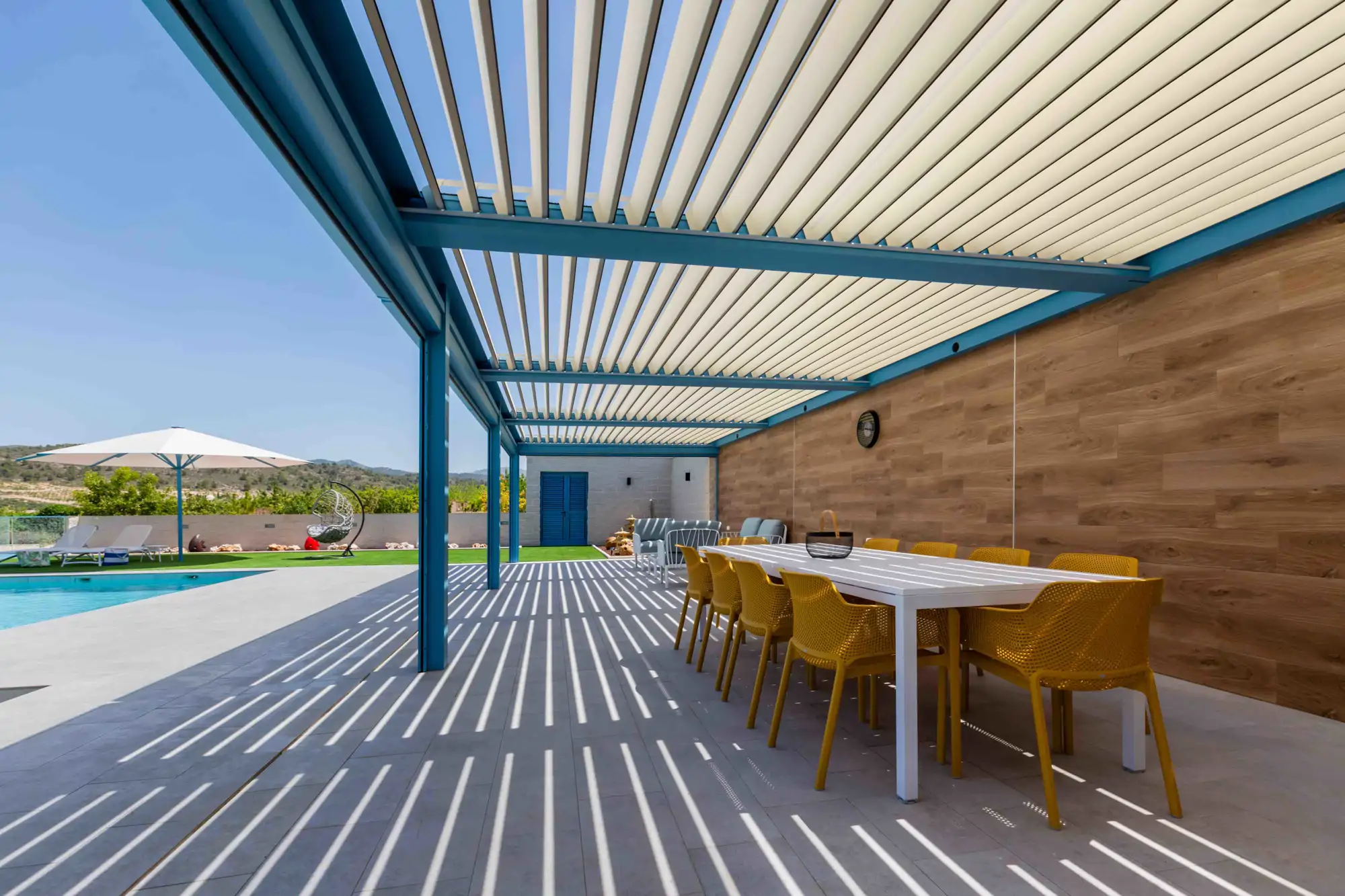 Saxun pérgola bioclimática