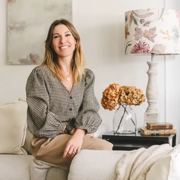 Pilar Cinca, interiorista y fundadora de Punto y Seguido Estudio