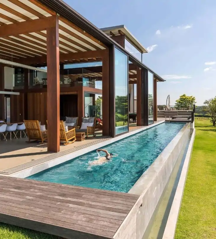 Piscina a lo largo y horizontal 