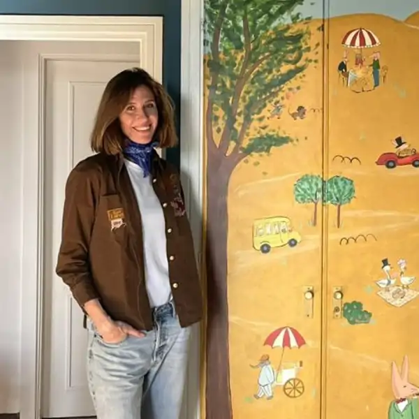 Mangi Buitrón, interiorista: "En salones clásicos, la clave está en el equilibrio de muebles con historia y elementos contemporáneos con colores frescos"