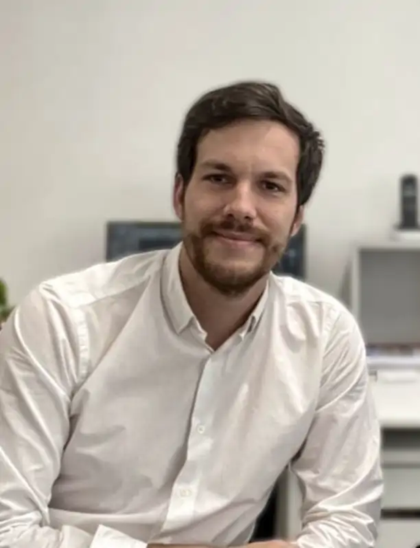 Julio A. Romero, arquitecto: "Una cocina cuadrada aprovecha mejor el espacio, solo necesita 5,80 m² de superficie para cumplir todos los requisitos y tiene 3 metros de encimera libre"