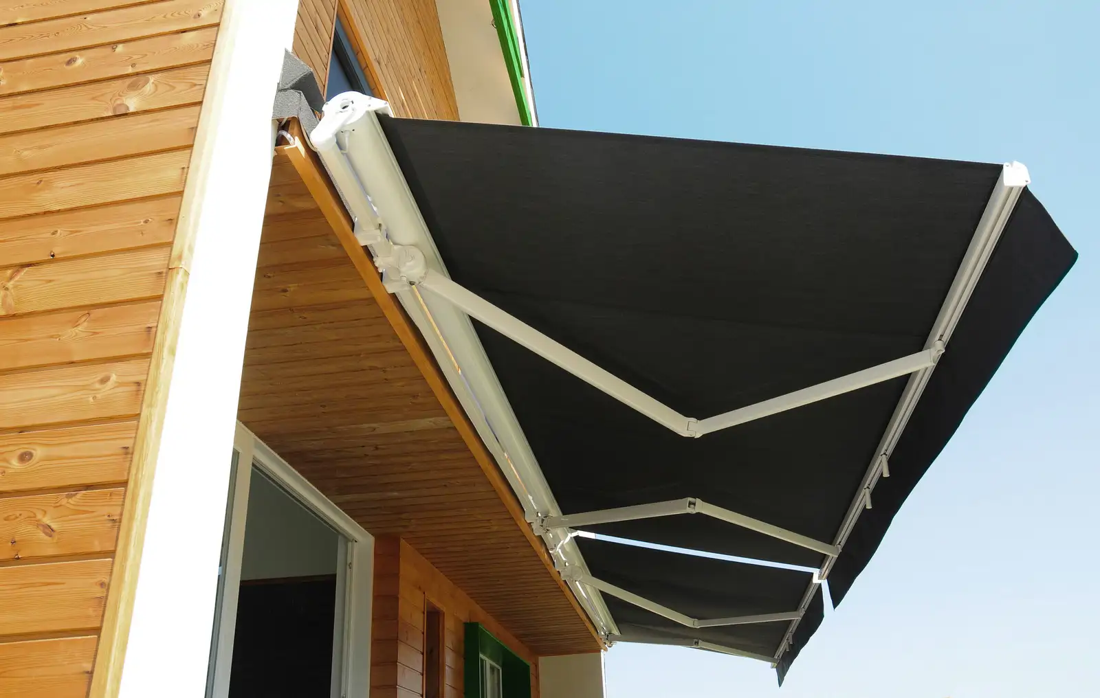 Toldo oscuro