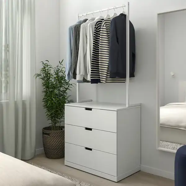 Cómoda NORDLI de IKEA