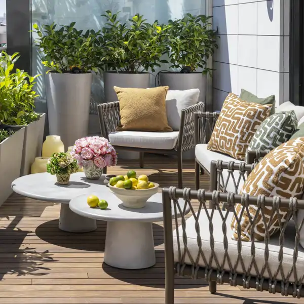 Las francesas están OBSESIONADAS con estas 6 flores para decorar la terraza