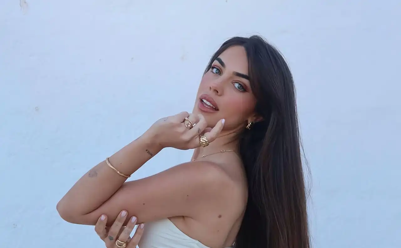 Yunyunshiwoya porn her appearance is almost identical the