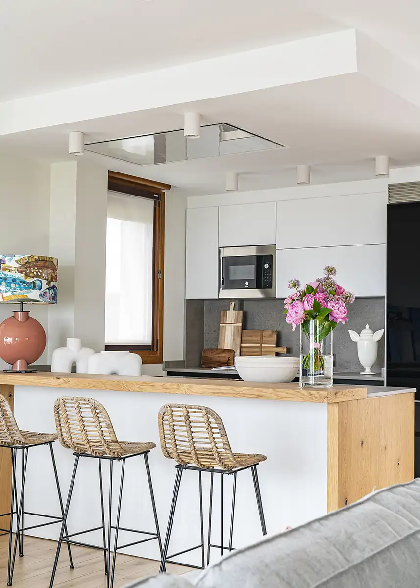 20 cocinas blancas: ideas ingeniosas para decorar casas modernas