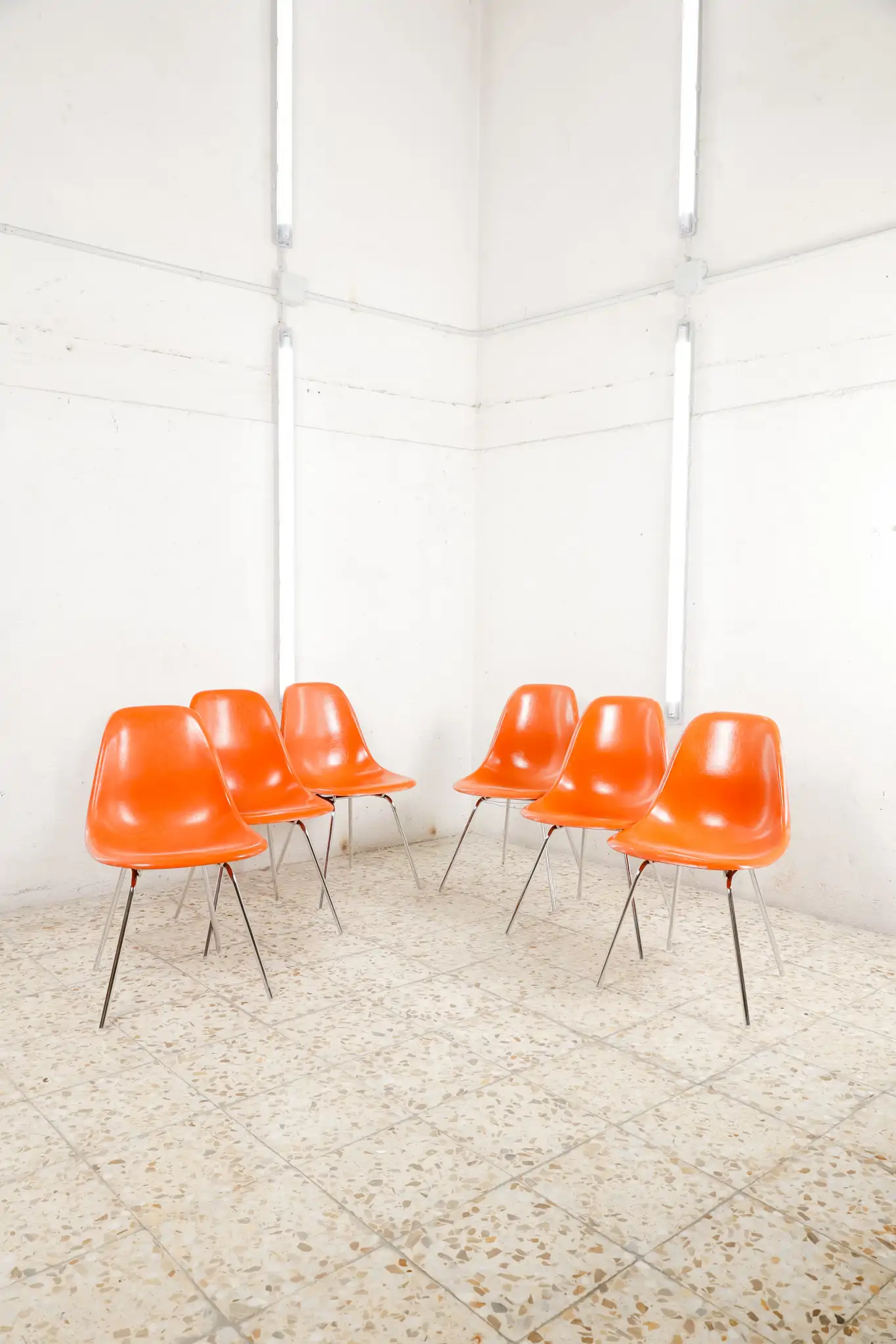 Las 6 piezas icónicas de Charles y Ray Eames que su nieto rescata del