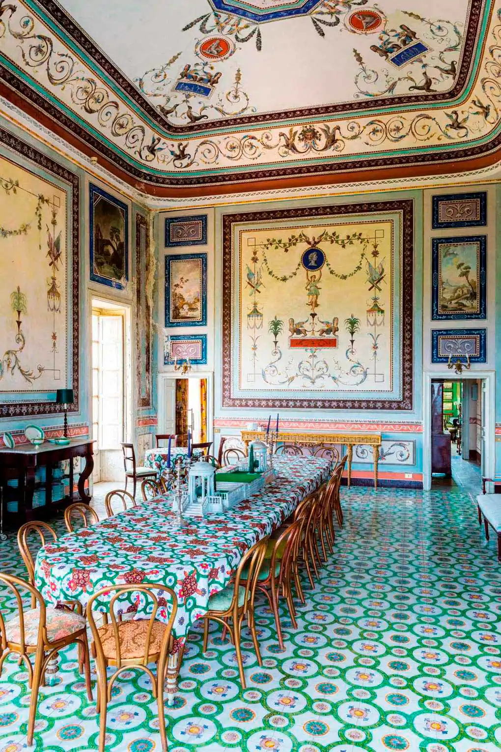 Dua Lipa se casa en la villa más refinada de Sicilia: construida en ...